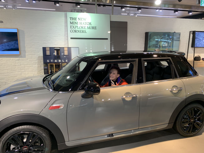 Estudiante de Costa Rica en la fábrica de BMW en Alemania